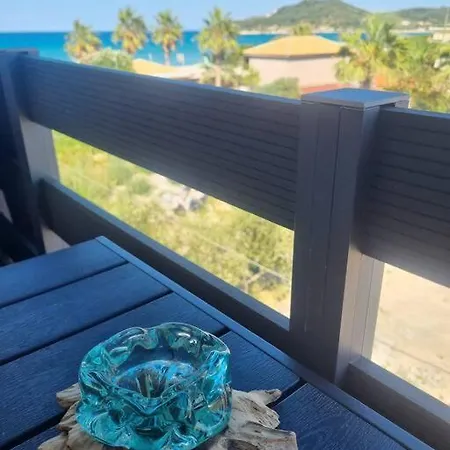 Mastora Seaside Loft アリケス