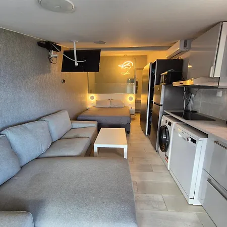 Mastora Seaside Loft